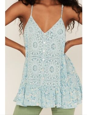 NWT Miss Me Light Blue Paisley Crochet Floral Top Size XL